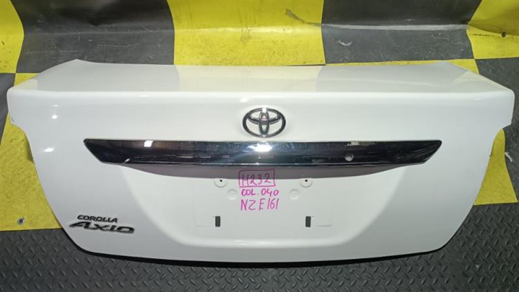Крышка багажника Тойота Королла Аксио в Бодайбо 103985