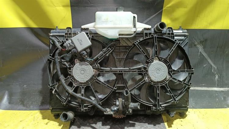 Радиатор основной Ниссан Скайлайн в Бодайбо 105354