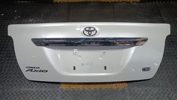 Крышка багажника Тойота Королла Аксио в Бодайбо 106946