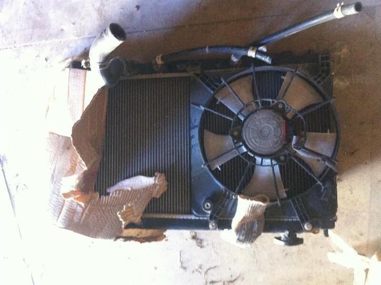 Радиатор основной Хонда Фит в Бодайбо 1288