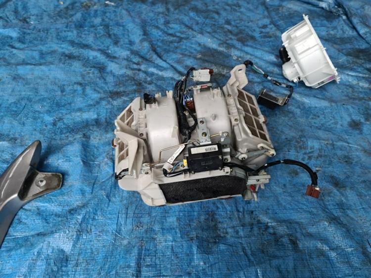 Мотор печки Хонда Легенд в Бодайбо 206136