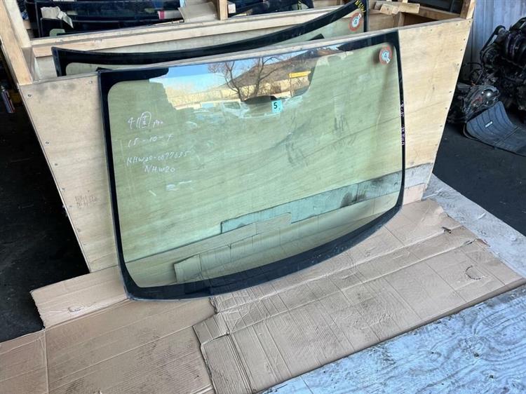 Лобовое стекло Тойота Приус в Бодайбо 236521