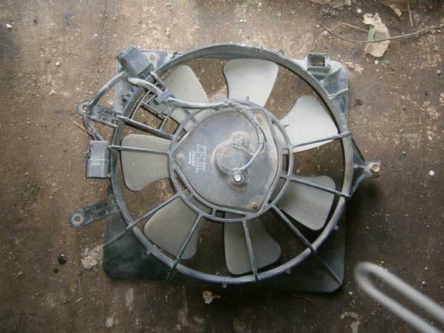 Диффузор радиатора Хонда Джаз в Бодайбо 24050