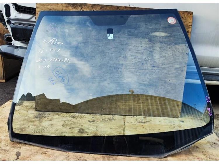 Лобовое стекло Хонда Фит в Бодайбо 255791