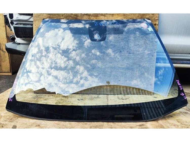 Лобовое стекло Тойота Королла в Бодайбо 255796