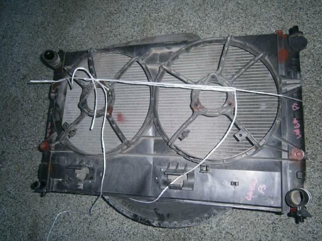 Диффузор радиатора Мазда МПВ в Бодайбо 31232