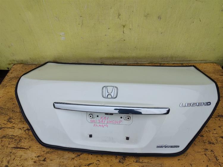 Крышка багажника Хонда Легенд в Бодайбо 44600