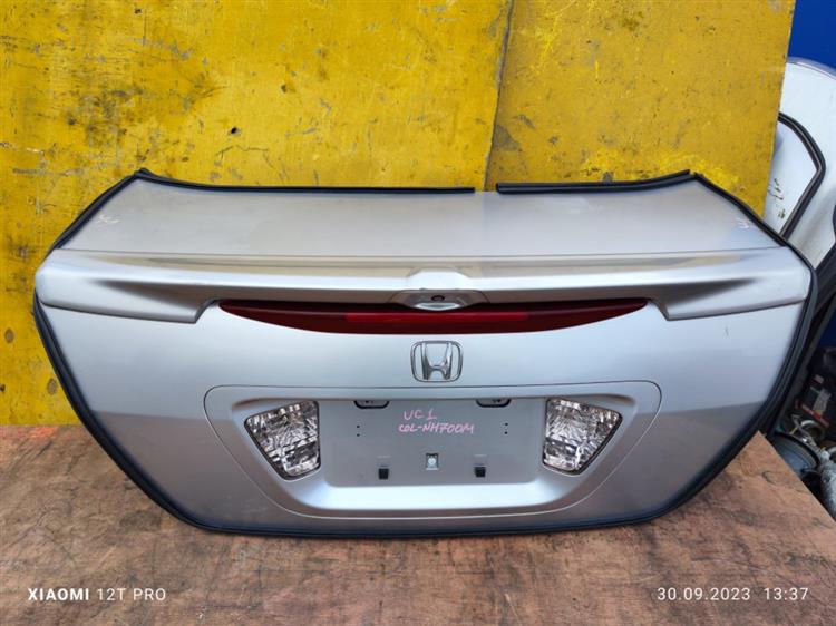 Крышка багажника Хонда Инспаер в Бодайбо 652201