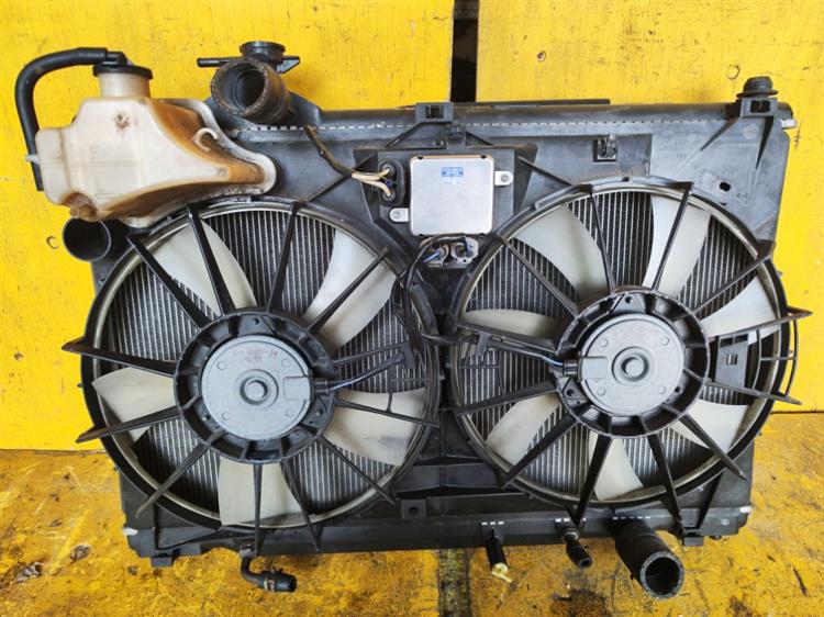 Радиатор основной Тойота Краун Маджеста в Бодайбо 69747